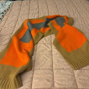 525 America Men's Orange, Gray, and Tan scarf